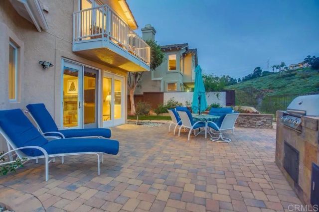 7046 Via Ostiones, Carlsbad, CA 92009