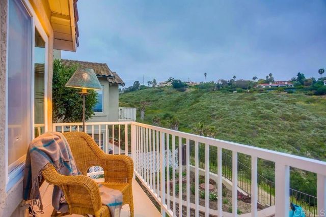 7046 Via Ostiones, Carlsbad, CA 92009