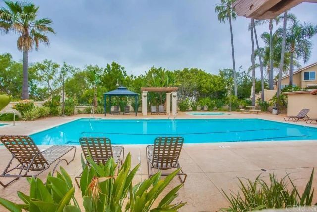 7046 Via Ostiones, Carlsbad, CA 92009