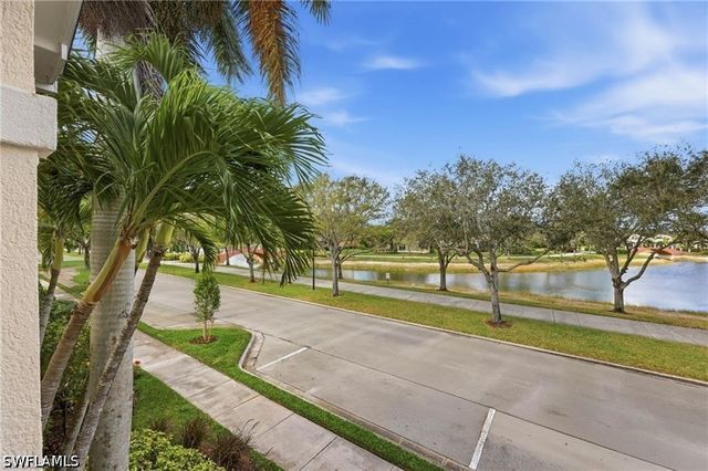 8108 Josefa WAY, Naples, FL 34114