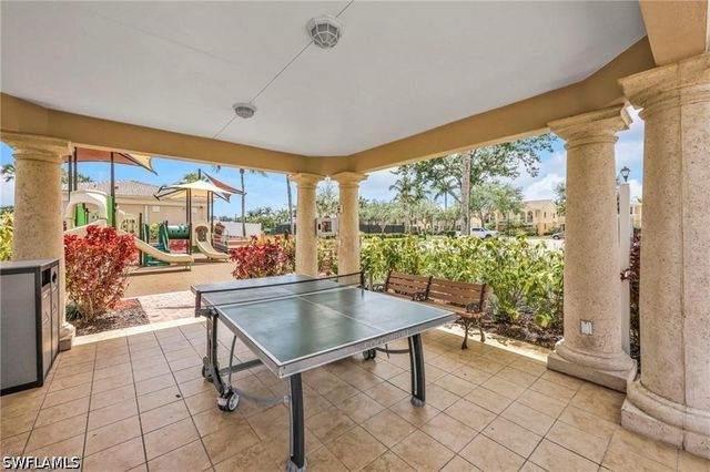 8108 Josefa WAY, Naples, FL 34114