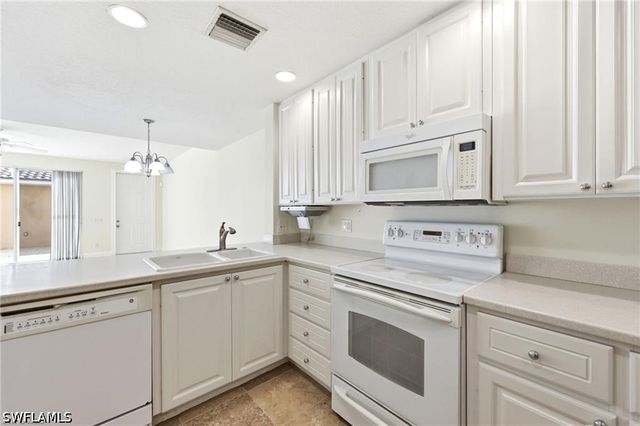 8108 Josefa WAY, Naples, FL 34114