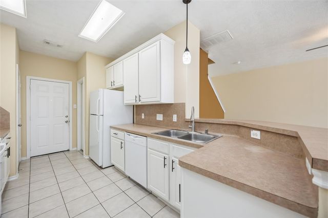 2939 Hackamore Hollow Lane, Houston, TX 77014