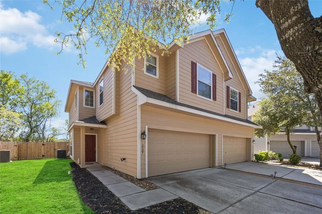 2939 Hackamore Hollow Lane, Houston, TX 77014