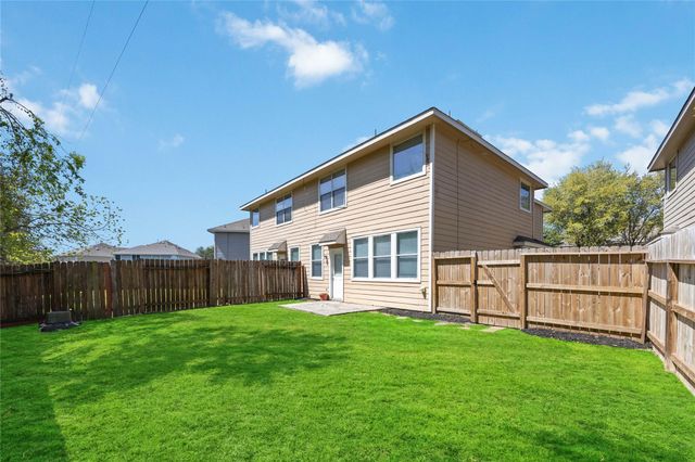 2939 Hackamore Hollow Lane, Houston, TX 77014