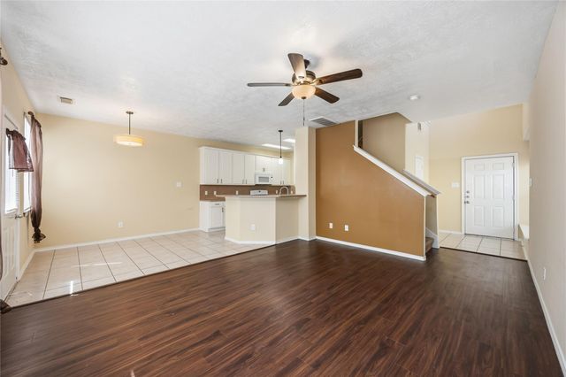 2939 Hackamore Hollow Lane, Houston, TX 77014