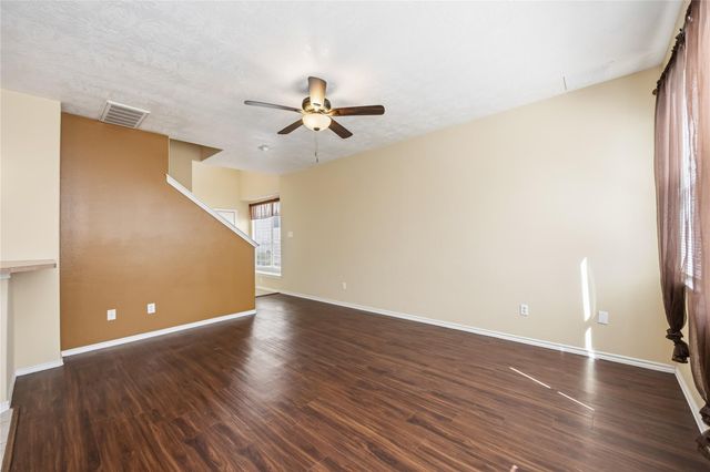 2939 Hackamore Hollow Lane, Houston, TX 77014