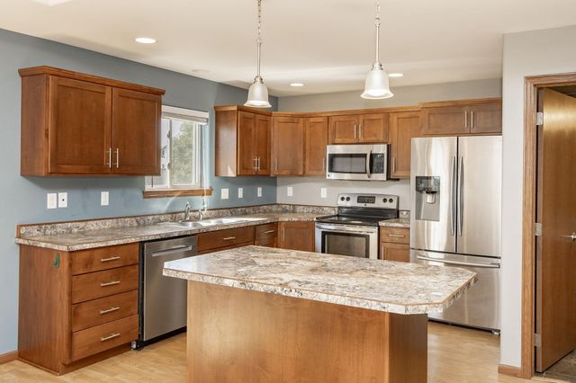 4017 9th Street S, Moorhead, MN 56560