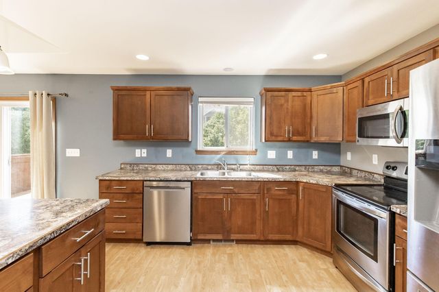 4017 9th Street S, Moorhead, MN 56560