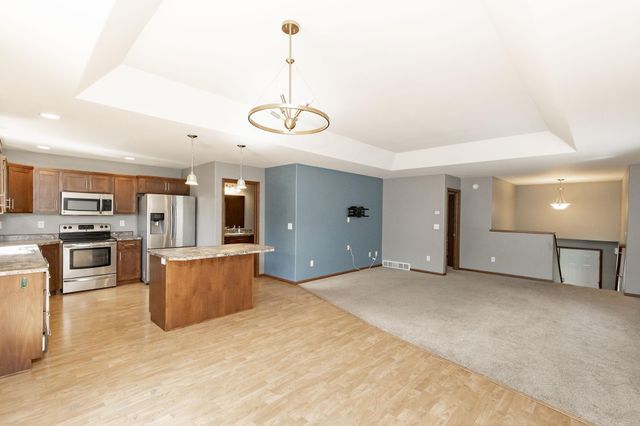 4017 9th Street S, Moorhead, MN 56560