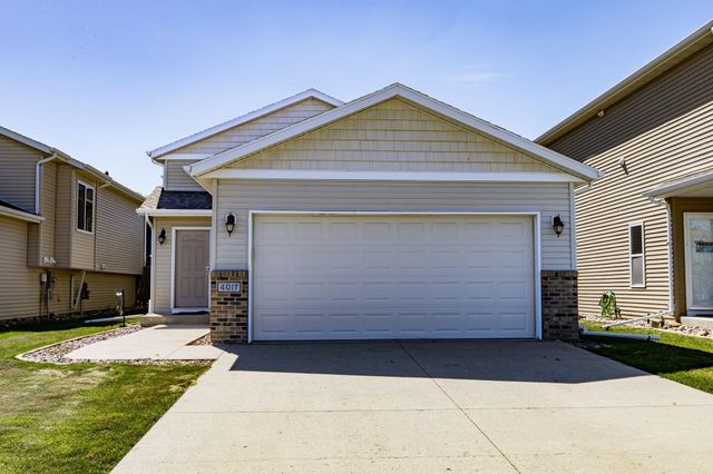 4017 9th Street S, Moorhead, MN 56560