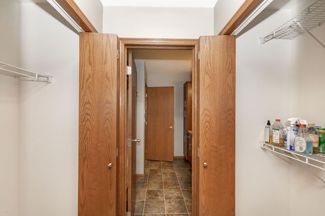 4017 9th Street S, Moorhead, MN 56560