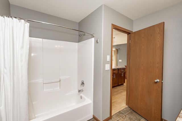 4017 9th Street S, Moorhead, MN 56560