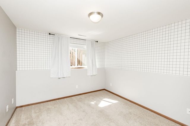 4017 9th Street S, Moorhead, MN 56560