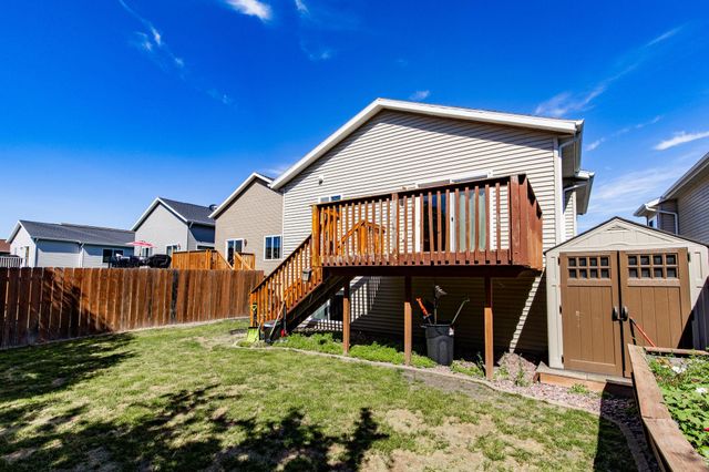 4017 9th Street S, Moorhead, MN 56560