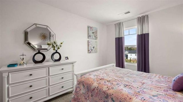 5 Woodbrook Trail, Newnan, GA 30265