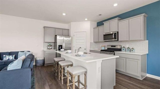 5 Woodbrook Trail, Newnan, GA 30265