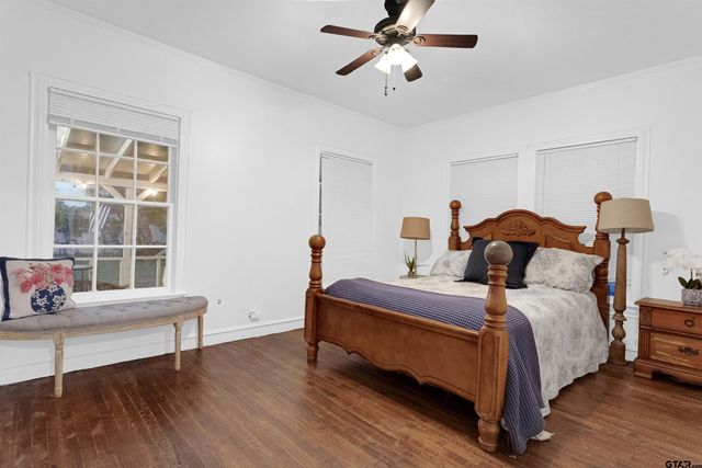 212 Smith Street, Henderson, TX 75654