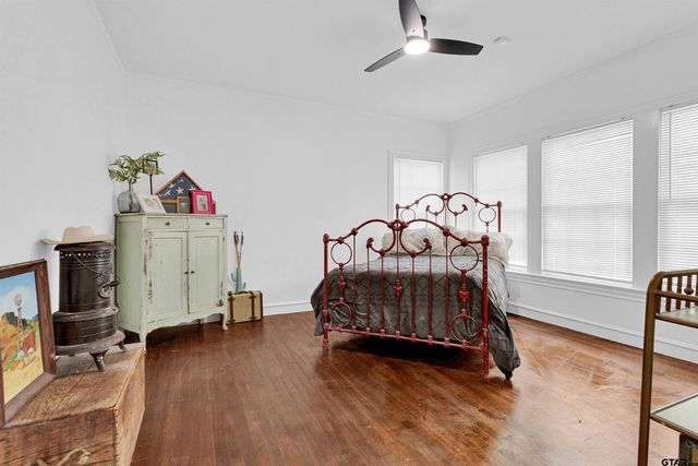 212 Smith Street, Henderson, TX 75654
