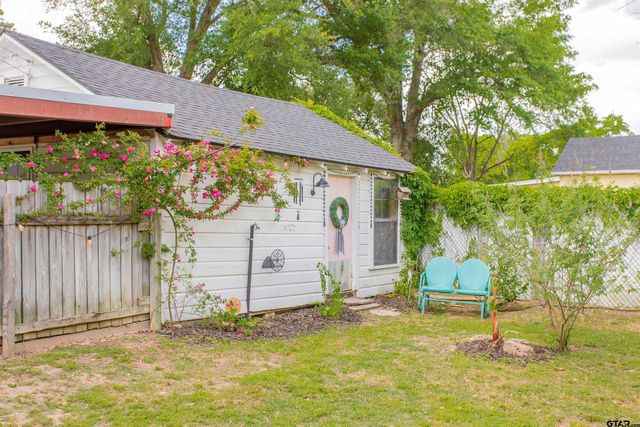 212 Smith Street, Henderson, TX 75654