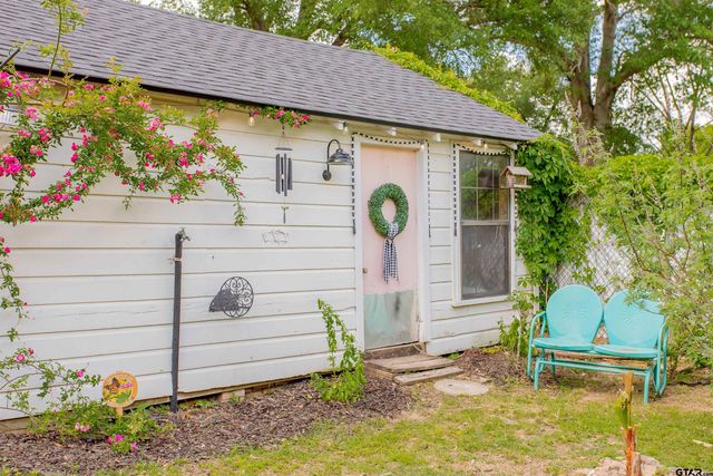 212 Smith Street, Henderson, TX 75654