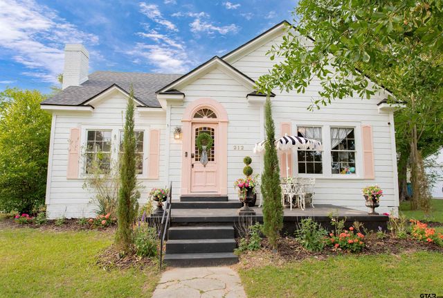 212 Smith Street, Henderson, TX 75654