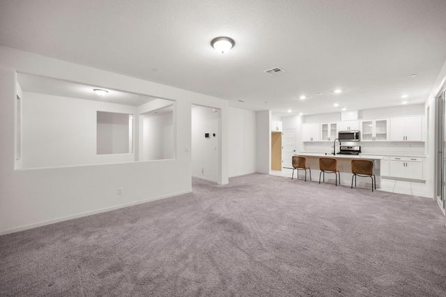 109 Pilato Dr, Stockton, CA 95209