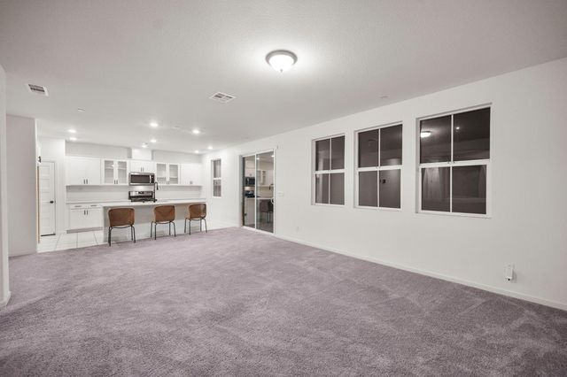 109 Pilato Dr, Stockton, CA 95209