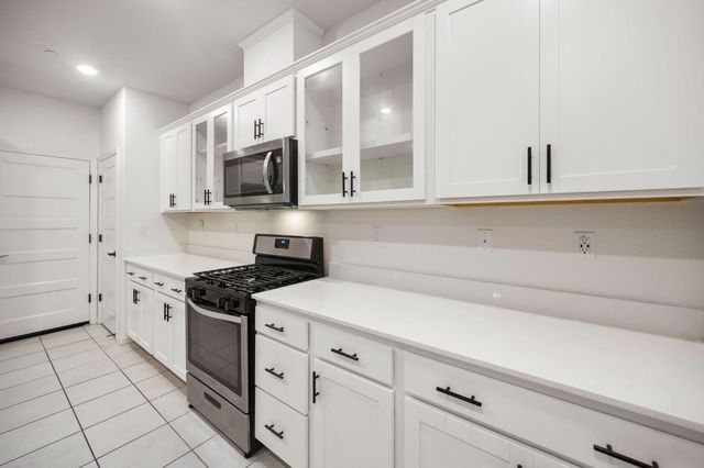 109 Pilato Dr, Stockton, CA 95209