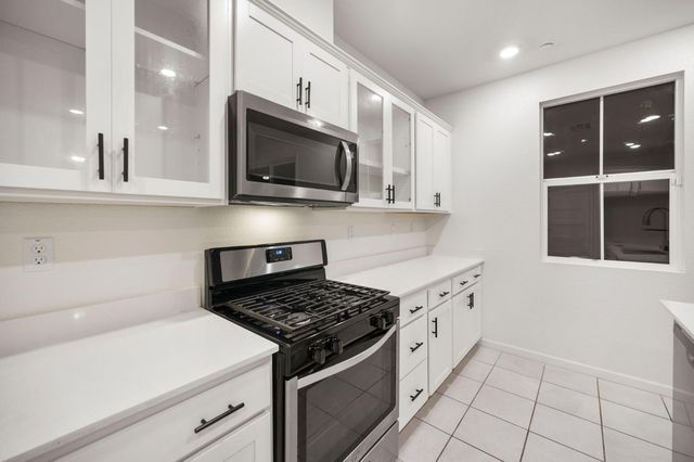 109 Pilato Dr, Stockton, CA 95209