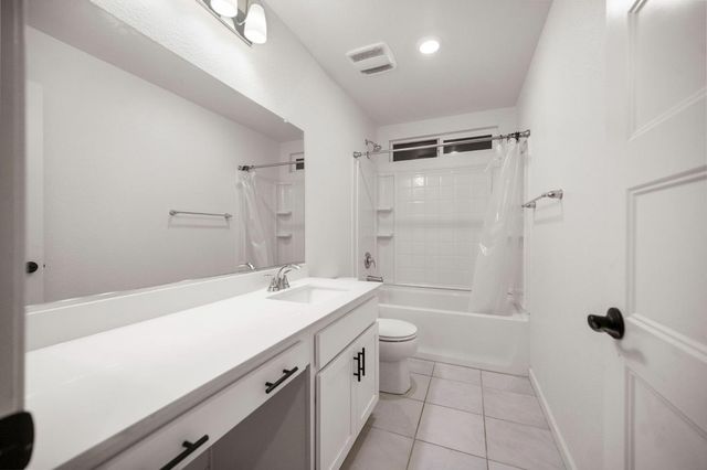 109 Pilato Dr, Stockton, CA 95209