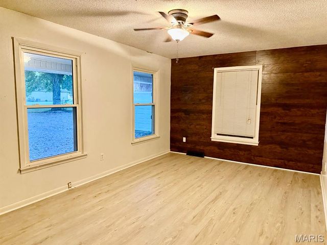 11977 County Road 637, Dexter, MO 63841