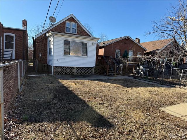 4939 Lisette Avenue, St Louis, MO 63109