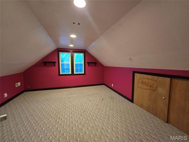 4939 Lisette Avenue, St Louis, MO 63109