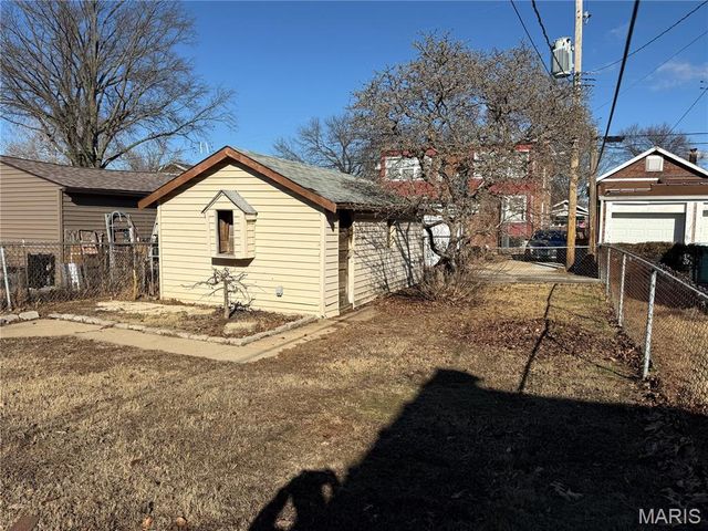 4939 Lisette Avenue, St Louis, MO 63109