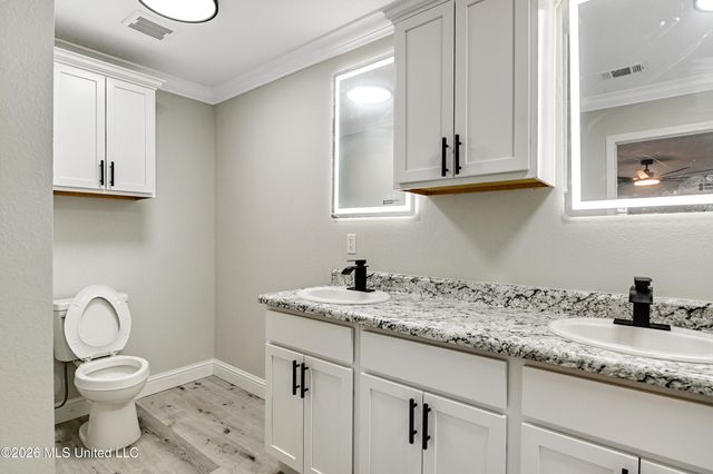 3706 Devonshire Drive, Moss Point, MS 39563