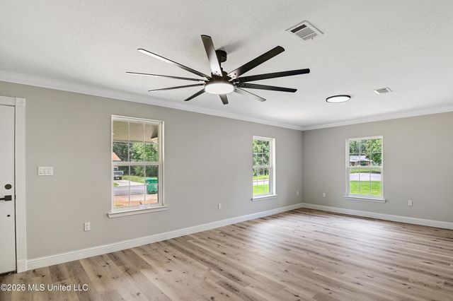 3706 Devonshire Drive, Moss Point, MS 39563