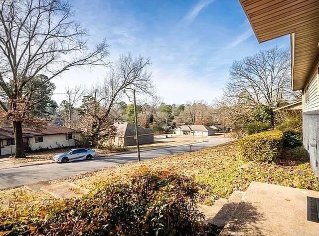64 S Meadowcliff Dr, Little Rock, AR 72209