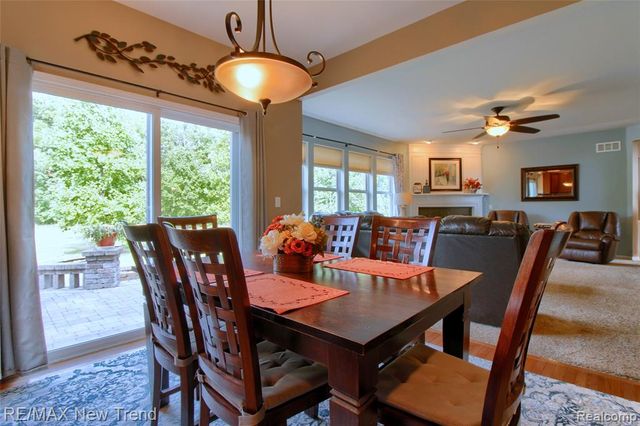 59318 Peters Barn Drive, South Lyon, MI 48178
