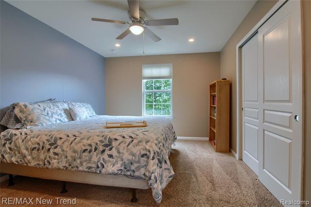 59318 Peters Barn Drive, South Lyon, MI 48178