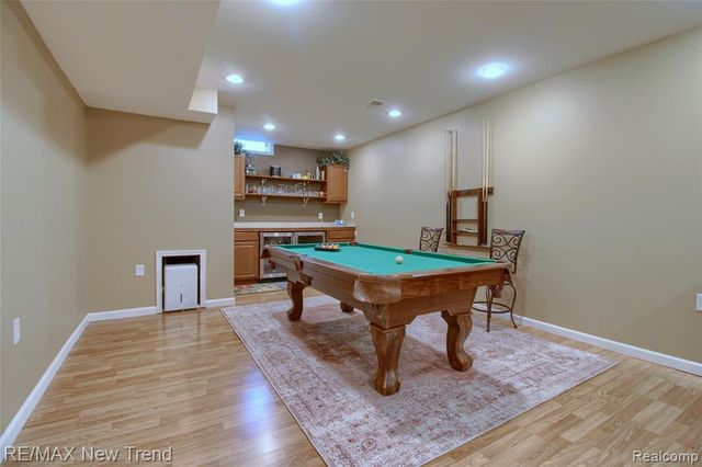59318 Peters Barn Drive, South Lyon, MI 48178