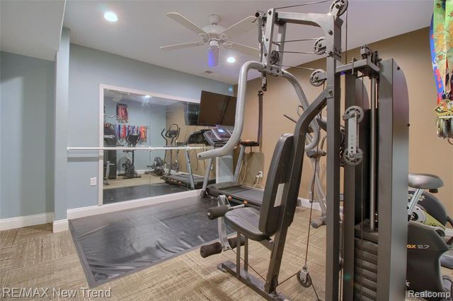59318 Peters Barn Drive, South Lyon, MI 48178