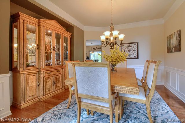 59318 Peters Barn Drive, South Lyon, MI 48178