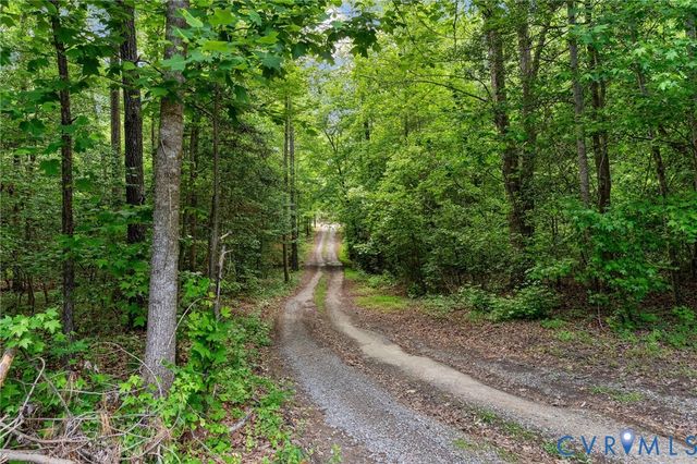 5880 Bilmar Ln, Charles City, VA 23030