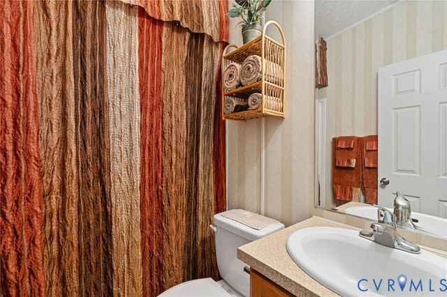 5880 Bilmar Ln, Charles City, VA 23030