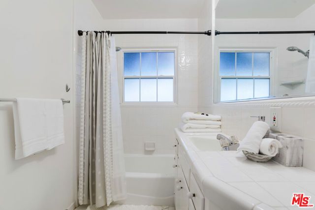 6207 Melba Avenue, Woodland Hills (los Angeles), CA 91367