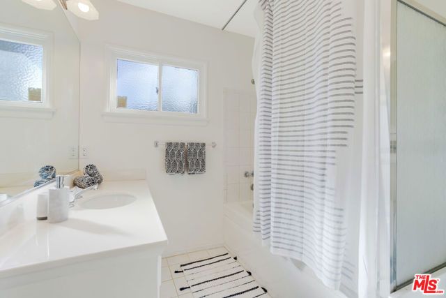 6207 Melba Avenue, Woodland Hills (los Angeles), CA 91367