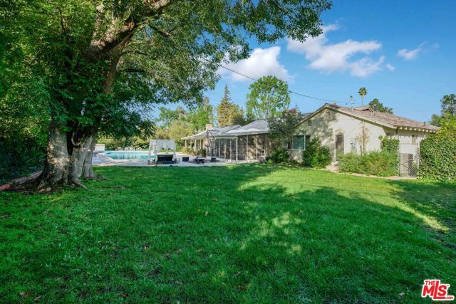 6207 Melba Avenue, Woodland Hills (los Angeles), CA 91367