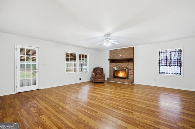 2378 Cambridge Street, Snellville, GA 30078