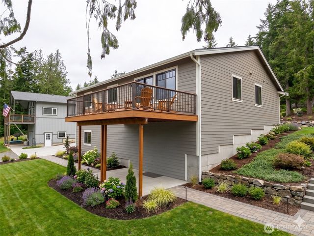 726 Shelter Bay, La Conner, WA 98257